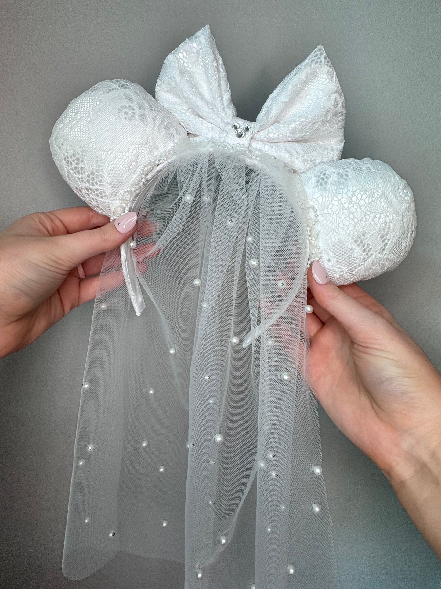 Happily Ever After • Bride Minnie Ears