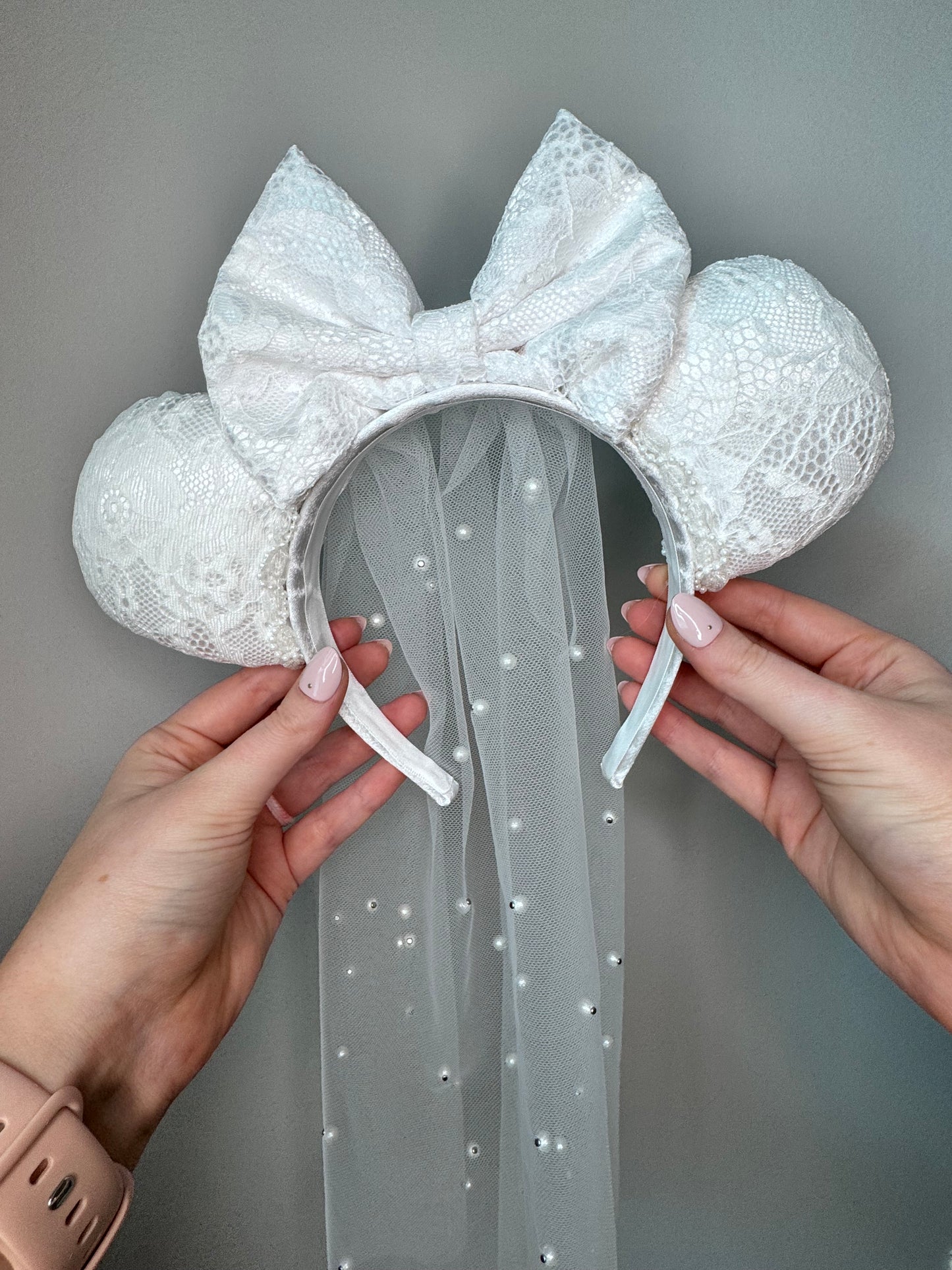 Happily Ever After • Bride Minnie Ears