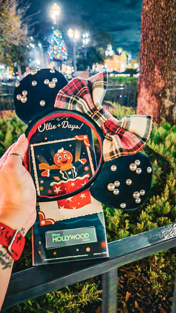 Holly Jolly Pearly Minnie Ears