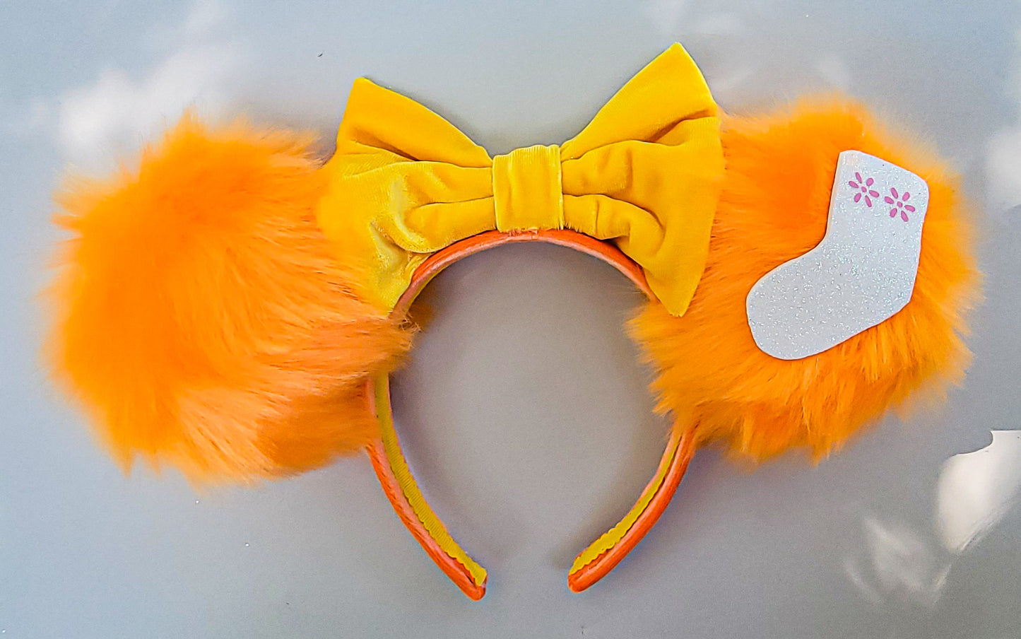 2319 Minnie Ears