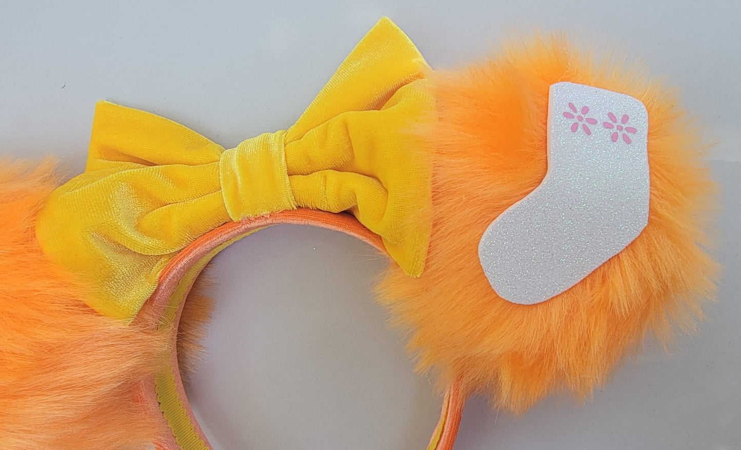 2319 Minnie Ears