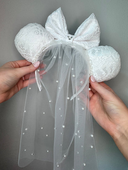 Happily Ever After • Bride Minnie Ears