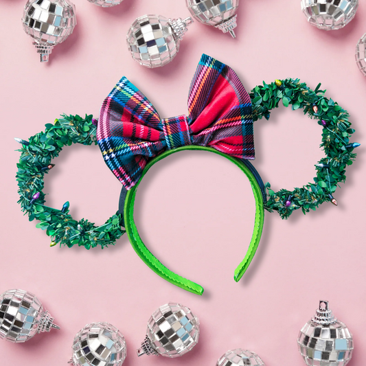 Oh Christmas Wreath Minnie Ears