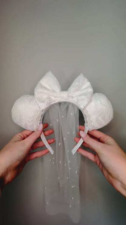 Happily Ever After • Bride Minnie Ears